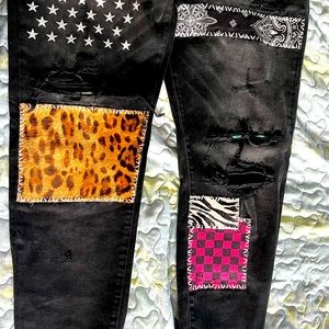 Amiri jeans size 36. Only worn once only in the house for 2 hours.